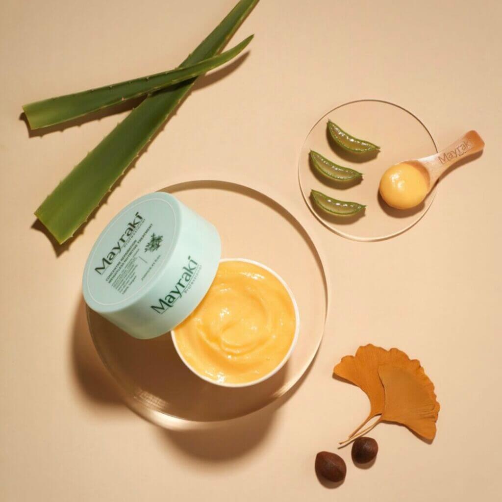 Skincare jar with aloe and citrus